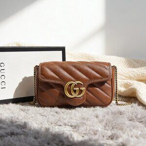 Gucci GG Marmont Super Mini Bag